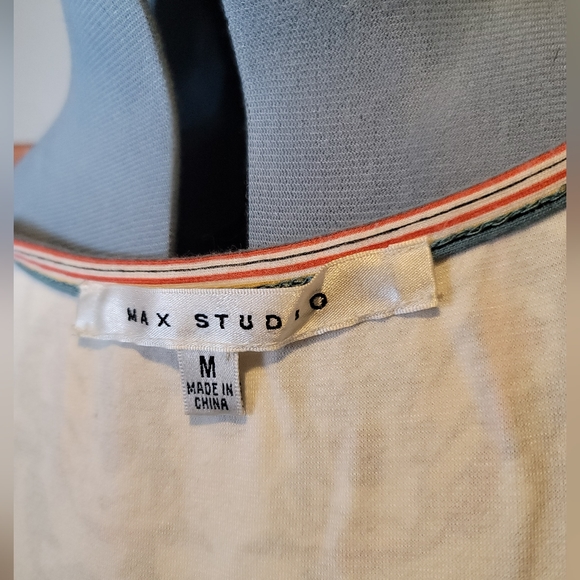 Summer dress - Picture 2 of 4